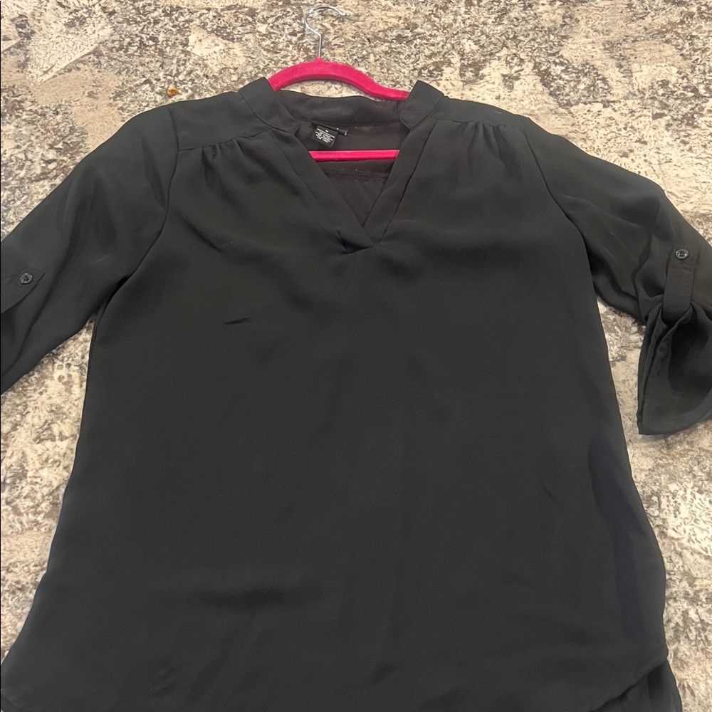 Rue21 Sheet Black V-Neck Blouse